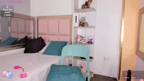 Lesly online show from 01/22/25, 01:11