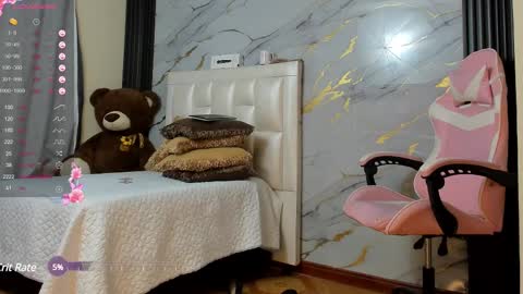 I am here from Monday to Friday from 730 am to 130 pm Colombia time and saturday from 500 am to 1000 am .... Soon Blue page online show from 02/11/25, 12:58