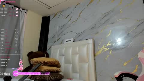 I am here from Monday to Friday from 730 am to 130 pm Colombia time and saturday from 500 am to 1000 am .... Soon Blue page online show from 02/15/25, 02:44