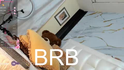 I am here from Monday to Friday from 730 am to 130 pm Colombia time and saturday from 500 am to 1000 am .... Soon Blue page online show from 03/02/25, 01:05