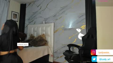 Snapshot of lesly_w chatting on 05/14/26, 10:33 I am here from Monday to Friday from 730 am to 130 pm Colombia time and saturday from 500 am to 1000 am .... Soon Blue page online show from 05/14/26, 10:33
