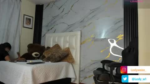 Snapshot of lesly_w chatting on 05/26/26, 11:28 I am here from Monday to Friday from 730 am to 130 pm Colombia time and saturday from 500 am to 1000 am .... Soon Blue page online show from 05/26/26, 11:28