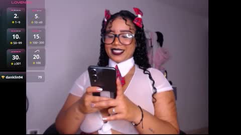 Snapshot of leslycarsson chatting on 10/25/25, 10:37 lesly online show from 10/25/25, 10:37