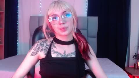 Less  online show from 02/02/25, 11:08