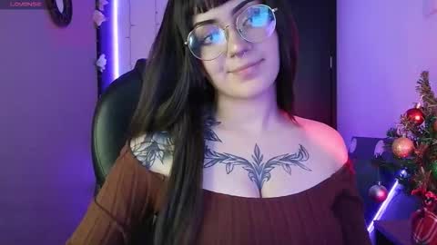 Less  online show from 11/10/25, 02:49