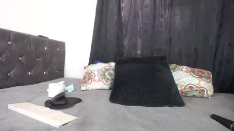 lessliee online show from 12/13/24, 02:05