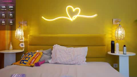 Lessy online show from 10/02/25, 03:13