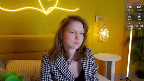 Lessy online show from 04/27/26, 03:37