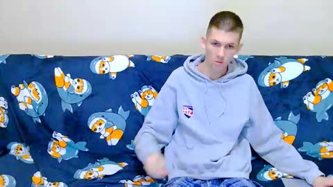 lester_broo online show from 10/10/25, 09:14