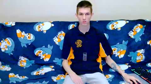 lester_broo online show from 12/04/25, 09:34