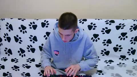 lester_broo online show from 04/19/26, 10:23