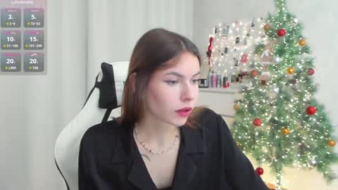 Snapshot of let_me_seee chatting on 01/15/25, 02:24 Fiona online show from 01/15/25, 02:24