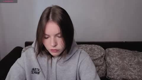 Snapshot of let_me_seee chatting on 10/04/25, 10:46 Fiona online show from 10/04/25, 10:46