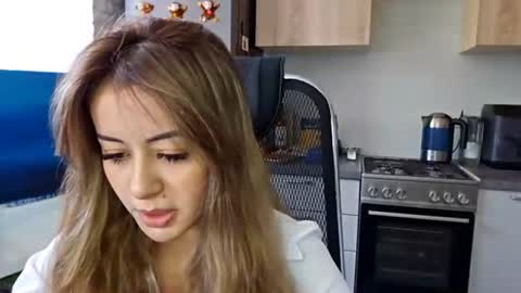 Snapshot of letitiamagett chatting on 07/02/26, 11:05 Emily online show from 07/02/26, 11:05
