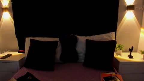 letiziia online show from 11/08/25, 08:29