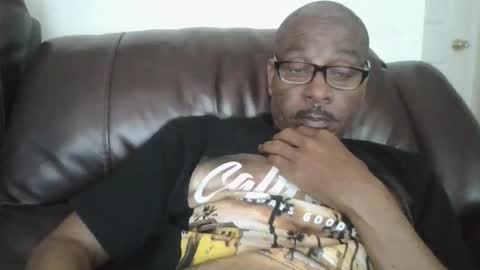 Snapshot of letmegetsum2 chatting on 05/19/26, 12:38 letmegetsum2 online show from 05/19/26, 12:38