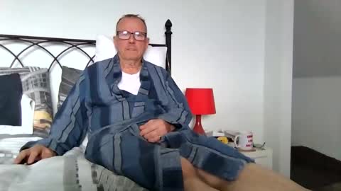 paul online show from 09/12/25, 07:52