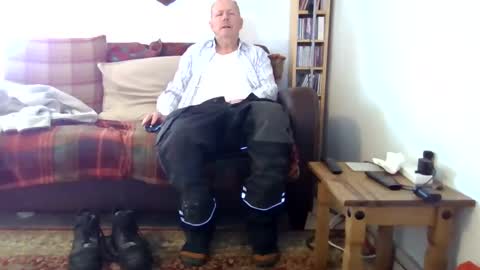 paul online show from 09/13/25, 09:09