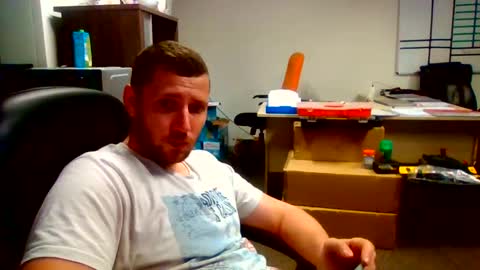 Snapshot of letsbeadventurous chatting on 12/17/24, 11:49 The Silent type online show from 12/17/24, 11:49