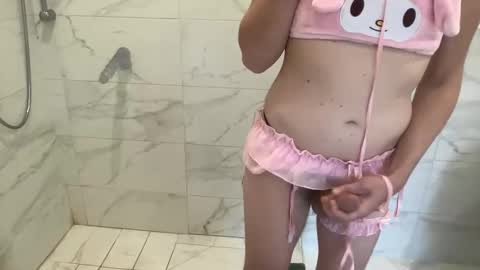 Snapshot of letsgoboys1 chatting on 10/13/25, 05:46 anna online show from 10/13/25, 05:46