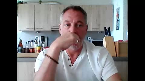 Snapshot of letshavefun2gether68 chatting on 05/31/26, 10:44 letshavefun2gether68 online show from 05/31/26, 10:44