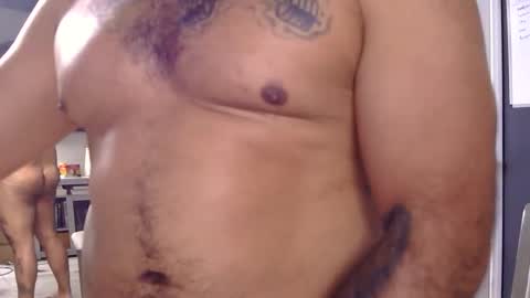 Snapshot of letsseewherethisgoes123 chatting on 04/09/26, 05:18 fitnessdude93kg online show from 04/09/26, 05:18