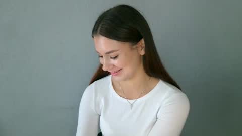 Emily online show from 09/11/25, 07:19