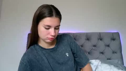 Emily online show from 11/04/25, 08:02