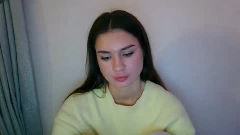 Emily online show from 11/12/25, 09:36