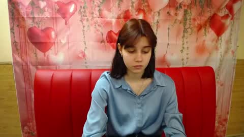 Snapshot of letty_curly chatting on 04/17/26, 05:32 letty_curly online show from 04/17/26, 05:32