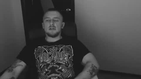 lev1ngston online show from 01/09/25, 02:01