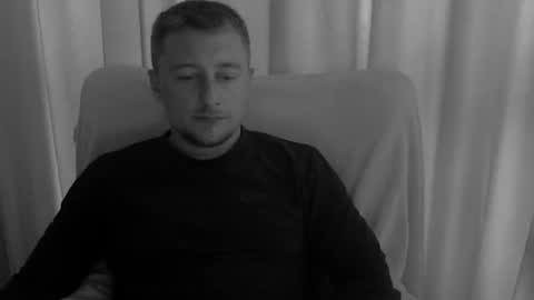 Snapshot of lev1ngston chatting on 06/14/26, 03:41 lev1ngston online show from 06/14/26, 03:41