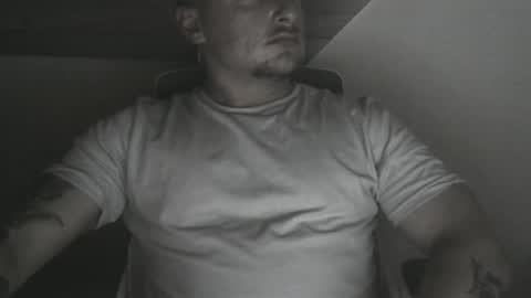Snapshot of lev1ngston chatting on 07/16/26, 06:25 lev1ngston online show from 07/16/26, 06:25