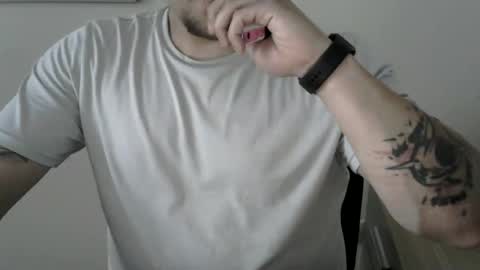 Snapshot of lev1ngston chatting on 07/28/26, 03:21 lev1ngston online show from 07/28/26, 03:21