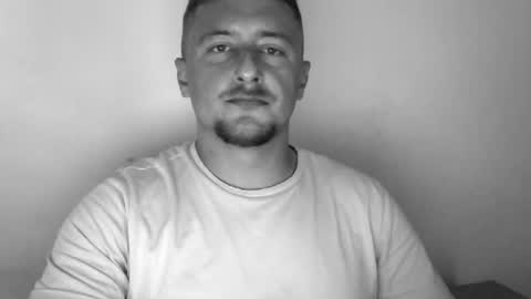 Snapshot of lev1ngston chatting on 08/06/26, 03:25 lev1ngston online show from 08/06/26, 03:25