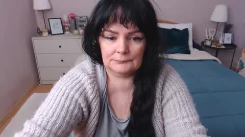 Mary online show from 01/09/26, 12:41