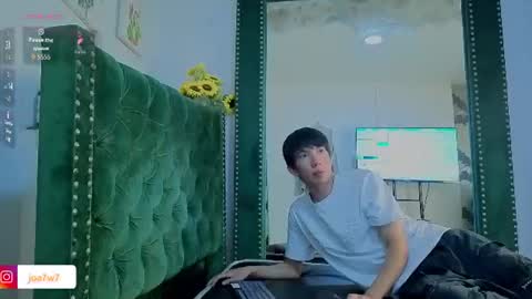 Snapshot of levi_ackermann1 chatting on 07/19/26, 09:51 Levi online show from 07/19/26, 09:51