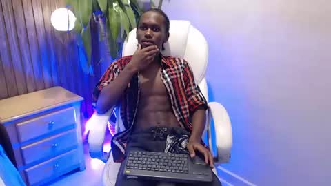 Levi Mackie online show from 08/04/26, 08:00