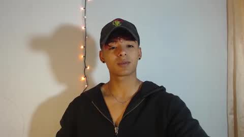 Snapshot of lewis_ly chatting on 03/04/26, 02:01 i am lewis ly EDUARDO MEMDOZA15 online show from 03/04/26, 02:01