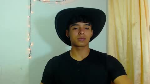 i  am lewis ly EDUARDO MEMDOZA15 online show from 05/01/26, 02:54