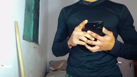 i  am lewis ly EDUARDO MEMDOZA15 online show from 05/02/26, 02:11