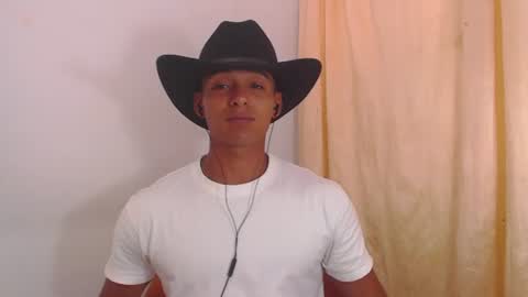 i  am lewis ly EDUARDO MEMDOZA15 online show from 07/07/26, 07:51