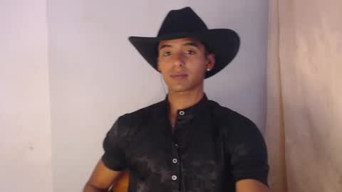 i  am lewis ly EDUARDO MEMDOZA15 online show from 07/18/26, 03:05
