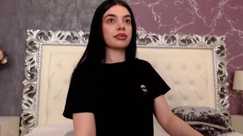 Snapshot of lexi__vicious chatting on 01/28/25, 10:23 lexi__vicious online show from 01/28/25, 10:23