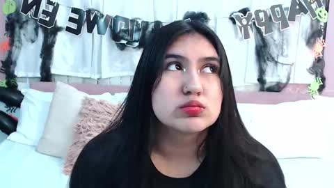 Gabrielle online show from 10/23/25, 10:36