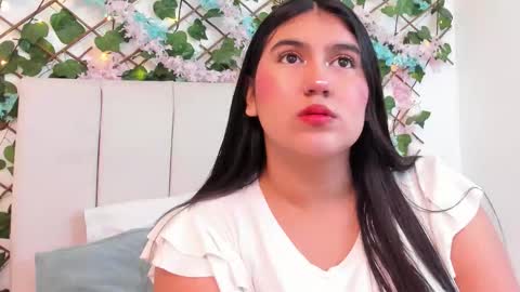 Gabrielle online show from 12/22/25, 11:07