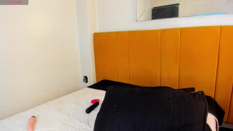 Lexi Howard  online show from 01/17/25, 06:57