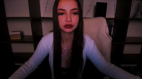 Alexia online show from 12/15/24, 01:22