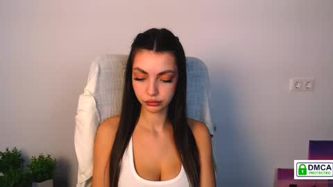 Alexia online show from 09/13/25, 12:05