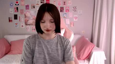lexi_liam online show from 12/17/25, 01:55
